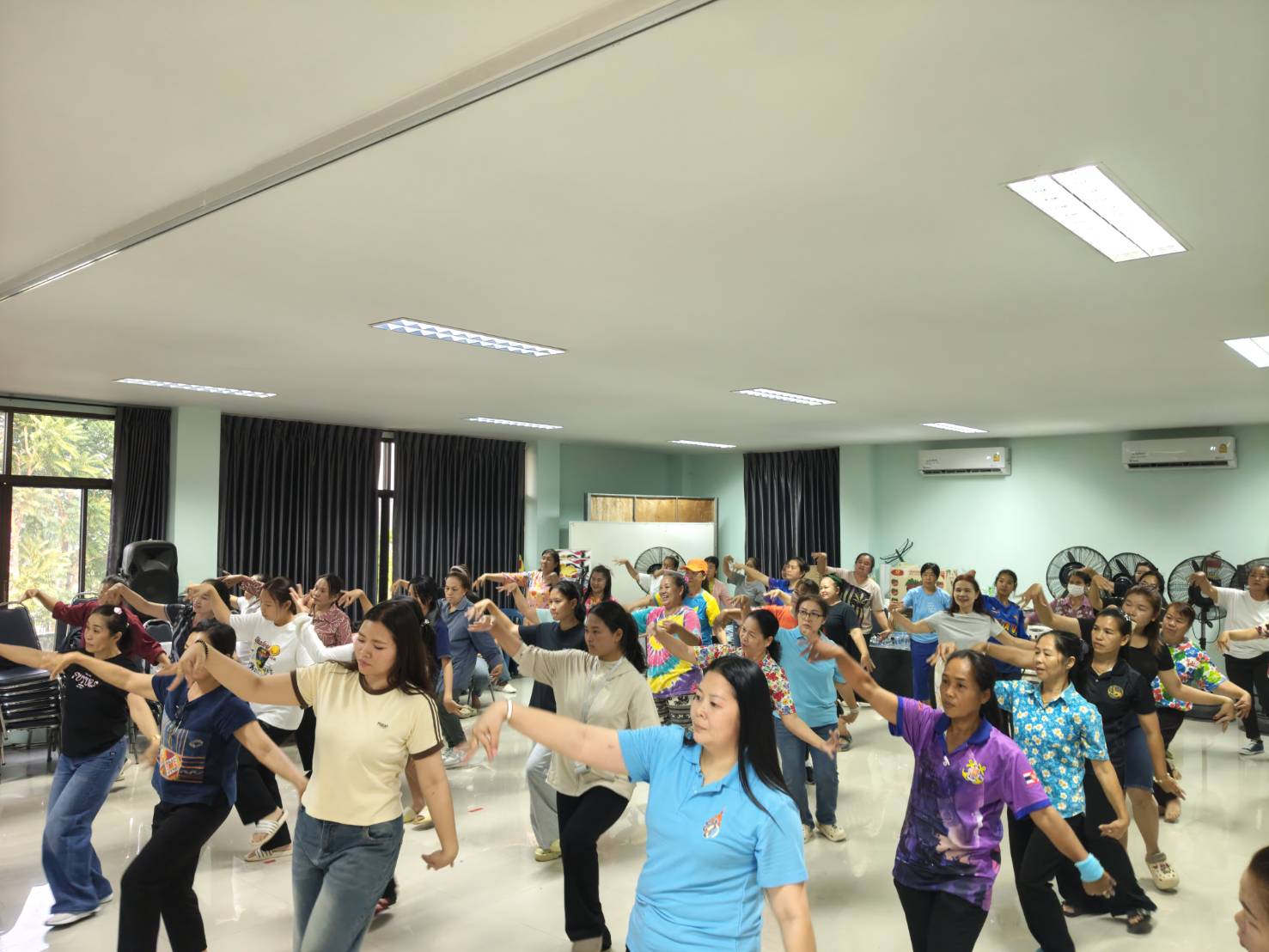 สำนักงานพัฒนาชุมชนอำเภอเชียงของ หนุนเสริมพลังสตรี เตรียมพร้อมร่ายรำสืบสานวัฒนธรรมรับเทศกาลสงกรานต์ 2569